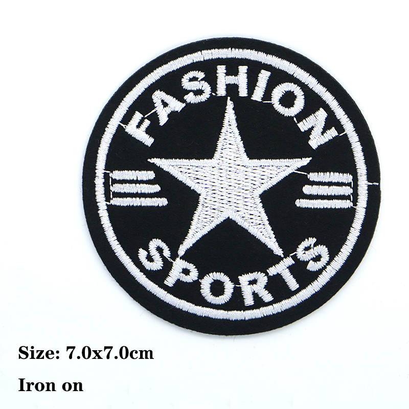 2 Pcs Fashion Round Football S - Streetwear Brand Stickers 评论和价格