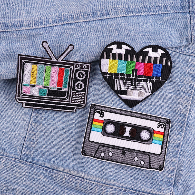 Cartoon TV Patch Rainbow Lette - Streetwear Brand Stickers 评论和价格